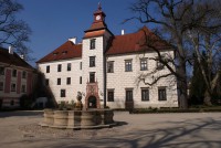 /album/fotogalerie-statni-zamek-trebon-perla-v-okveti-vodni-ruze/zamek-trebon222-jpg/